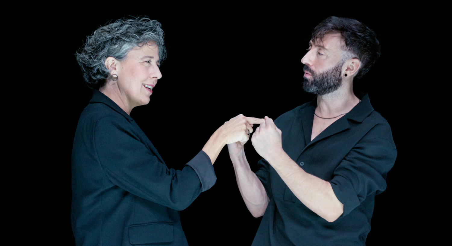 Míriam Iscla i Dafnis Balduz durant l'espectacle 'Honestedat' Míriam Iscla i Dafnis Balduz durant l'espectacle 'Honestedat'