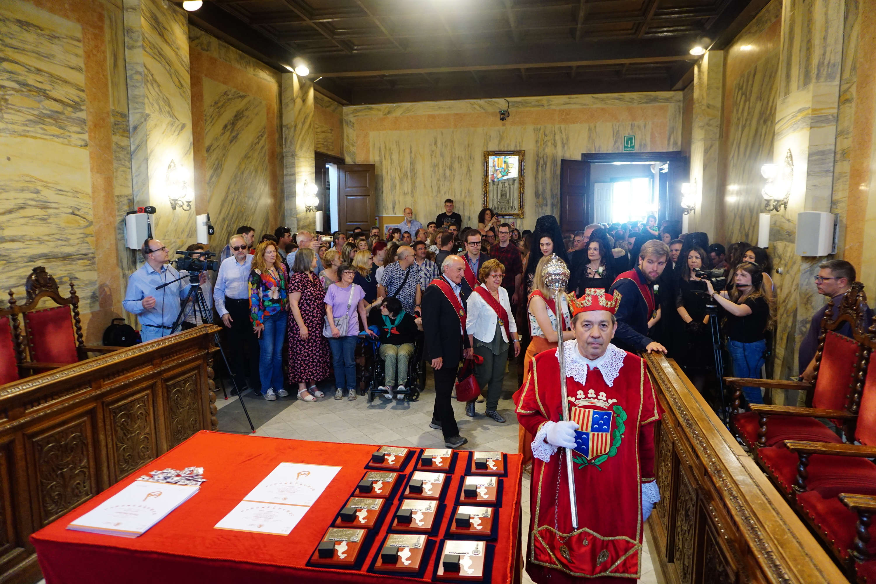 L'Ajuntament de Berga lliura els títols de Patumaire i Patumaire d'Honor i els premis del 47è Concurs de cartells de La Patum
