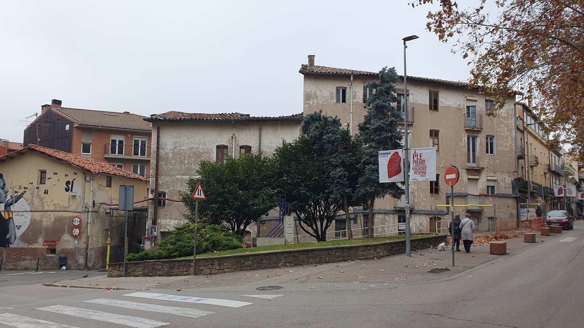 L'enderroc d'un edifici entre el passeig de la Indústria i el carrer Lluís Millet afectarà la circulació de vehicles a partir del 12 de desembre