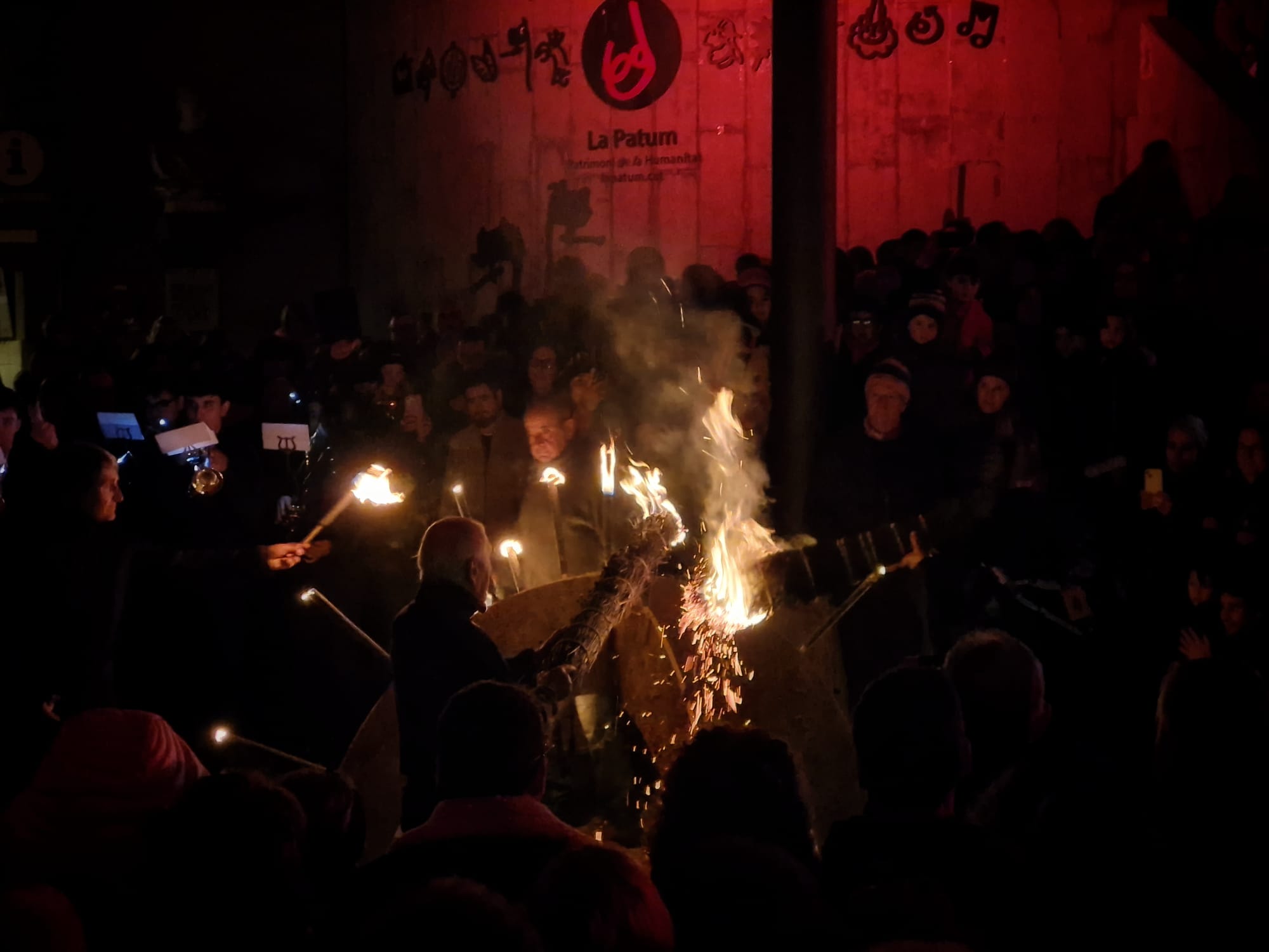 Fallaires de Bagà i Sant Julià de Cerdanyola, participant en l'espectacle 'Des del cor'