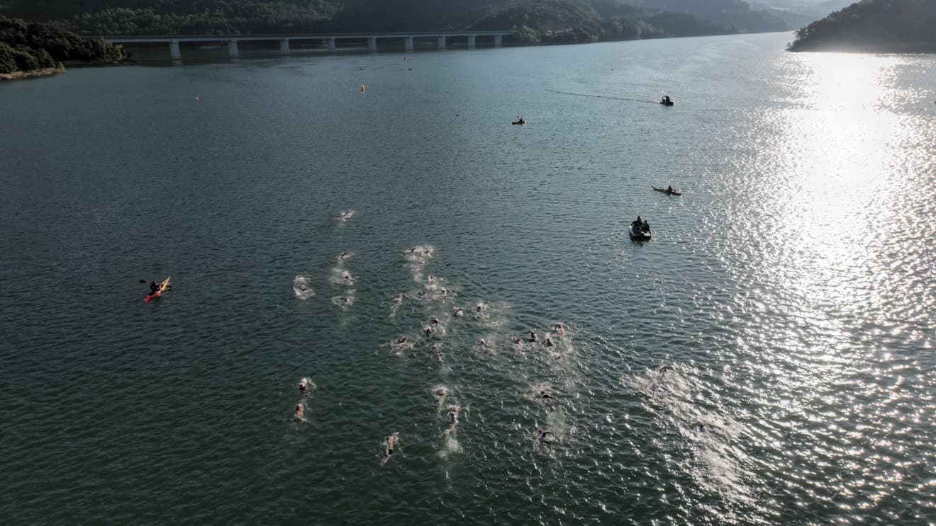 La segona edici&oacute; del 100x100 Half Berga reuneix prop de 700 participants en el triatl&oacute; disputat aquest diumenge